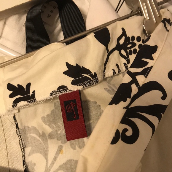 Women’s size Large black/white scroll skirt - Picture 6 of 6